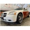 Image 2 : 0T -- 2007 DODGE MAGNUM, WHITE AND ORANGE, 152303 KMS