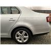 Image 25 : 0M -- 2008 VOLKSWAGEN JETTA, SILVER, 142368 KMS "NO RESERVE"