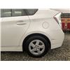 Image 25 : 0C -- 2011 TOYOTA PRIUS, WHITE, 132395 KMS "NO RESERVE"