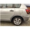 Image 25 : 0Q -- 2003 PONTIAC VIBE, SILVER, 181769 KMS, FRONT WHEEL DRIVE "NO RESERVE"