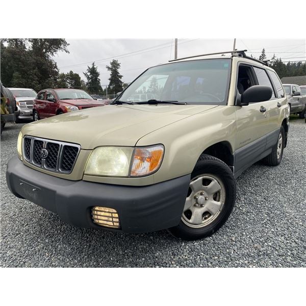 A11 -- 2001 SUBARU FORESTER, GREEN, 273524 KMS, ALL WHEEL DRIVE