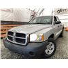 Image 1 : A12L -- 2005 DODGE DAKOTA, GREY, 369047 KMS, REAR WHEEL DRIVE