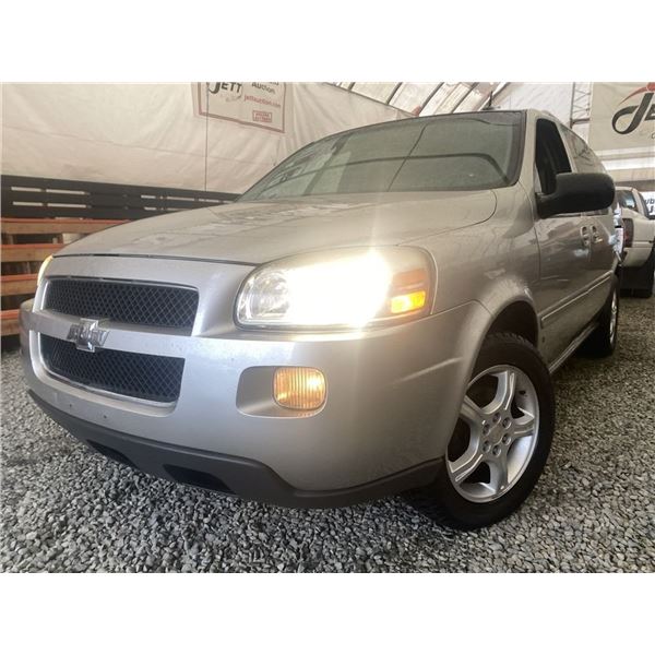 A12Q -- 2006 CHEVROLET UPLANDER SILVER 241586 KMS