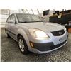 Image 8 : A12A -- 2008 KIA RIO 5SX, SILVER, 240779 KMS, FRONT WHEEL DRIVE