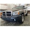 Image 1 : B6E -- 2006 DODGE DAKOTA, GOLD, 236860 KMS, 4X4