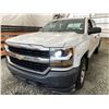 Image 3 : B6J -- 2017 CHEVROLET SILVERADO 1500, WHITE, 179498 KMS, 4X4
