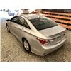 Image 22 : C6J -- 2013 HYUNDAI SONATA HYBRID SILVER 220480 KMS