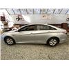Image 23 : C6J -- 2013 HYUNDAI SONATA HYBRID SILVER 220480 KMS