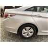 Image 31 : C6J -- 2013 HYUNDAI SONATA HYBRID SILVER 220480 KMS