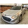 Image 3 : C6J -- 2013 HYUNDAI SONATA HYBRID SILVER 220480 KMS