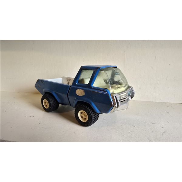 507 -- VINTAGE TONKA TOW TRUCK