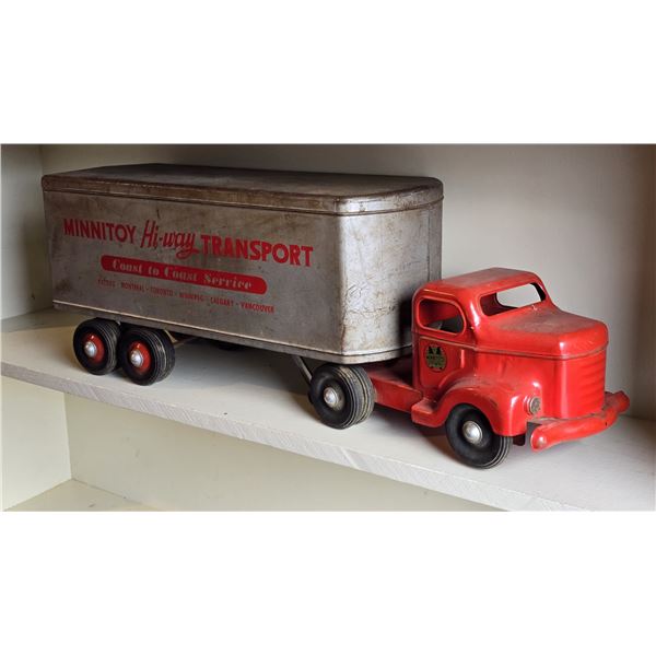 508 -- RARE MINNITOY HIGHWAY TRANSPORT STEEL TOY (VERY LARGE)