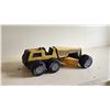 Image 2 : 511 -- VINTAGE TONKA TRUCK CONSTRUCTION ROAD GRADER 70'S-80'S