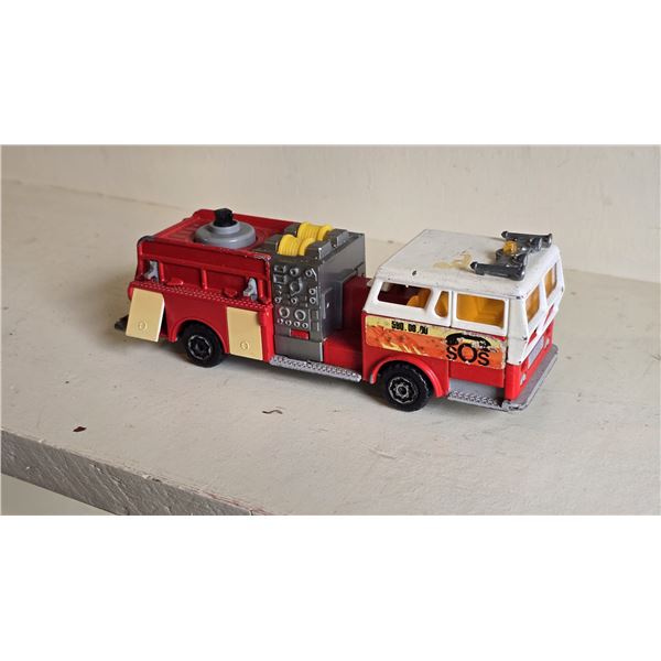 515 -- VINTAGE MAJORETTE FIRE TRUCK
