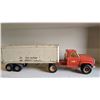 Image 2 : 529 -- VINTAGE TONKA TRUCK AND TRAILER