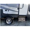 Image 17 : H3-- 2016 SPRINGDALE TRAVEL TRAILER, BLACK AND GREY