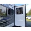 Image 24 : H3-- 2016 SPRINGDALE TRAVEL TRAILER, BLACK AND GREY