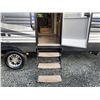 Image 26 : H3-- 2016 SPRINGDALE TRAVEL TRAILER, BLACK AND GREY