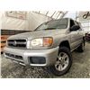 Image 1 : A2--2002 NISSAN PATHFINDER LE, SILVER, 241368 KMS, 4X4