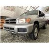 Image 2 : A2--2002 NISSAN PATHFINDER LE, SILVER, 241368 KMS, 4X4