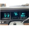 Image 52 : A12D -- 1993 LINCOLN TOWN CAR, SILVER, 255577 KMS, REAR WHEEL DRIVE