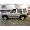 Image 23 : A12G--2004 JEEP LIBERTY, SILVER, 208650 KMS, 4X4