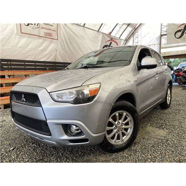 A6 -- 2011 MITUBISHI RVR, SILVER, 208845 KMS, AWD !!!*** NO RESERVE*** !!!