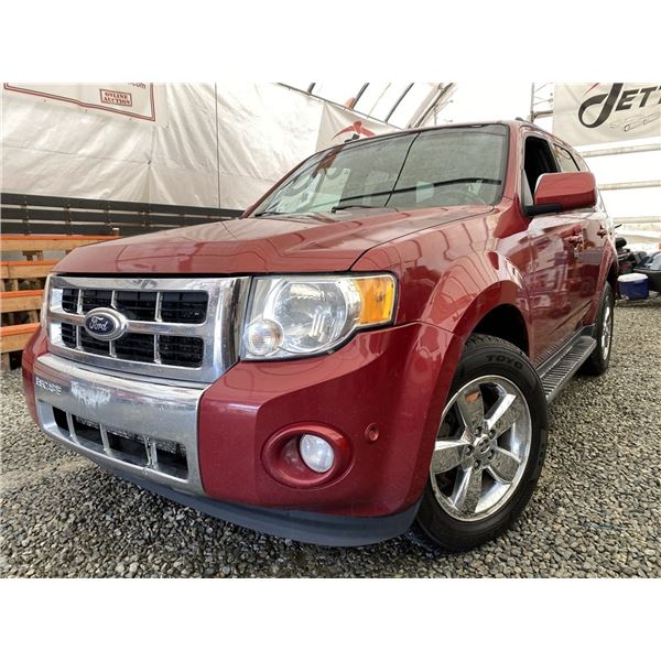 B5 --2012 FORD ESCAPE LIMITED, RED, 157989 KMS, ALL WHEEL DRIVE TRUE MILEAGE UNKNOWN, CARFAX DESCREP