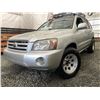 Image 1 : A12H--2004 TOYOTA HIGHLANDER, SILVER, 208822 KMS, 4WD