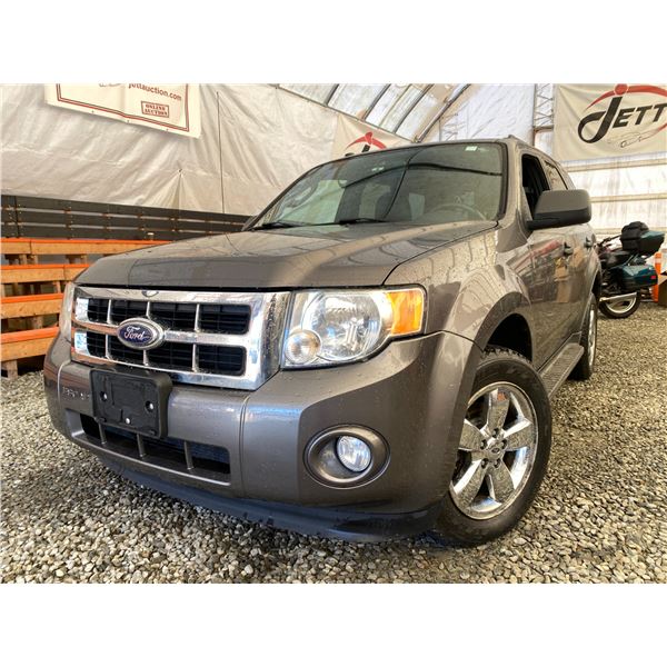 A12O -- 2010 FORD ESCAPE XLT, DARK GREY, 205141 KMS, ALL WHEEL DRIVE
