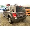 Image 21 : A12O -- 2010 FORD ESCAPE XLT, DARK GREY, 205141 KMS, ALL WHEEL DRIVE
