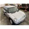 Image 8 : A7 -- 2003 MINI COOPER, SILVER, 184400 KMS, FRONT WHEEL DRIVE