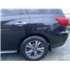 Image 25 : 0C -- 2018 NISSAN PATHFINDER, BLACK, 171980 KMS, 4X4 REPO UNIT