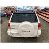 Image 8 : B4 -- 2001 TOYOTA RAV 4, WHITE, TRUE MILEAGE UNKNOWN KMS, FRONT WHEEL DRIVE