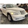 Image 8 : A12K -- 2005 CHRYSLER PT CRUISER, WHITE, 118743 KMS, FRONT WHEEL DRIVE