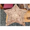 Image 2 : 485 -- FOLDABLE CORNER SHELF AND LARGE OWVEN STAR BASKET