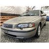 Image 2 : A7 -- 2002 VOLVO V70, GOLD, 250123 KMS, FRONT WHEEL DRIVE