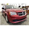 Image 8 : A12ZM -- 2014 DODGE CARAVAN, RED, 213832 KMS, FRONT WHEEL DRIVE