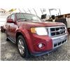 Image 8 : A1 -- 2012 FORD ESCAPE LIMITED, RED, 157989 KMS, AWD TMU *NO RESERVE*
