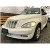 Image 2 : A12K -- 2005 CHRYSLER PT CRUISER, WHITE, 118743 KMS, FRONT WHEEL DRIVE