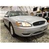 Image 8 : A12ZC -- 2006 FORD TAURUS SEL, WHITE, 201921 KMS, FRONT WHEEL DRIVE
