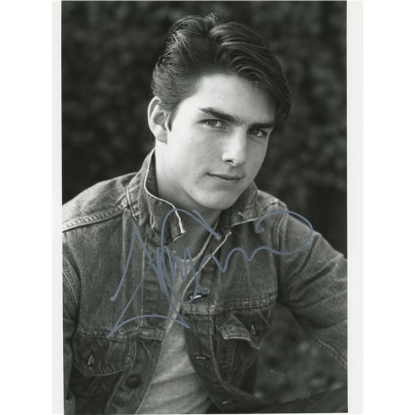 Tom Cruise signed photo. GFA Authenticated