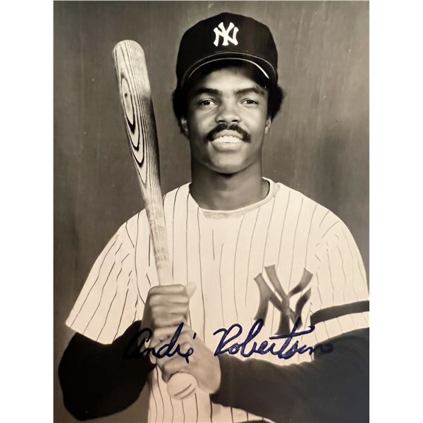 NY Yankee Andre Robertson signed photo
