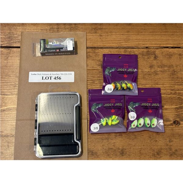 Water Resistant Flies & Jigs Case, EuroTackle Glow Tungsten T-Flasher 1 Inch &  Jiggy Jigs 3/8 Inch