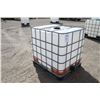 Image 2 : Unknown 200 gal liquid poly tote