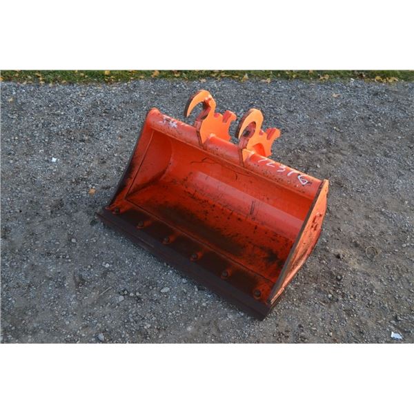 Cotech 36" ditching bucket to fit Kubota excavator, QT