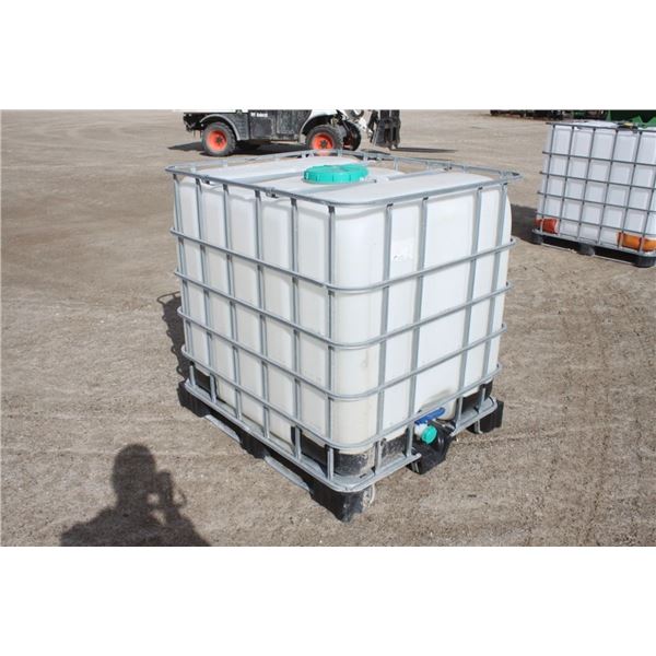 Unknown 200 gal liquid poly tote