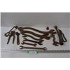 Image 1 : Antique Wrenches, Spanners, Tire Iron, Nippers, Trimmers - Assorted
