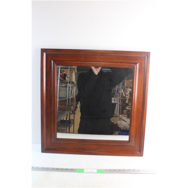 Framed Wall Mirror 24'' x 24''