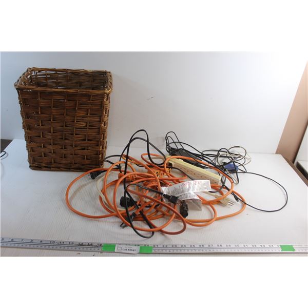 iClever USB Hub, Cord Extension, Power Outlet, Cables and Pleated Basket
